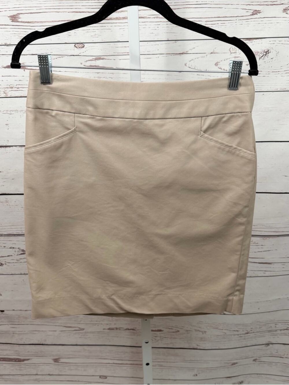 Banana Republic Beige Tan Pencil Skirt Size 6